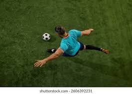 《超英派遣中心》曾删减涩涩场景！开发商称太缺钱了