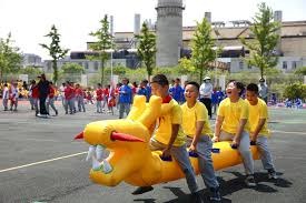 格雷格·麦达克斯蝉联四届赛扬奖，以极其精准的控球和变幻莫测的球路统治 90 年代